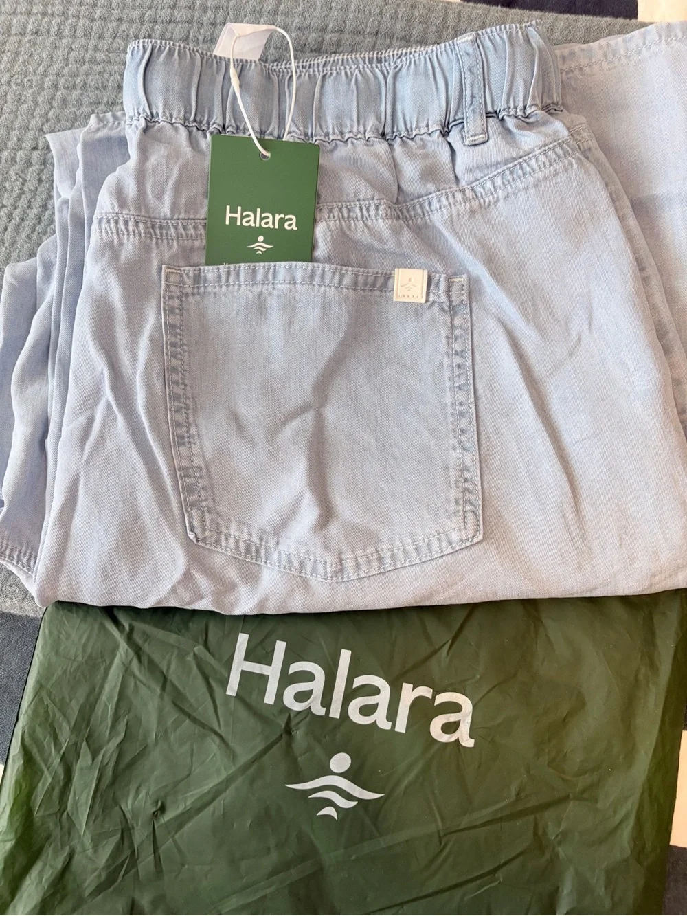 HALARA MidRise Drawstring Casual Jeans with Pockets in Malibu Blue Large Tall